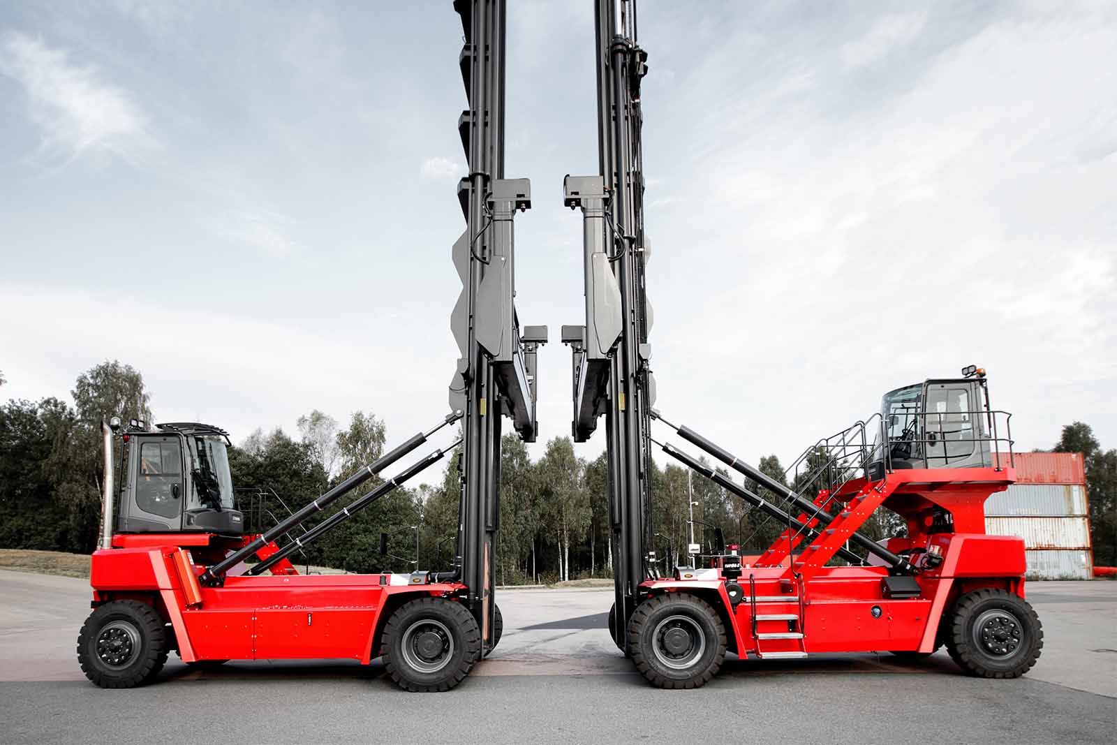 Kalmar_masted_alm_1-e415d2ef