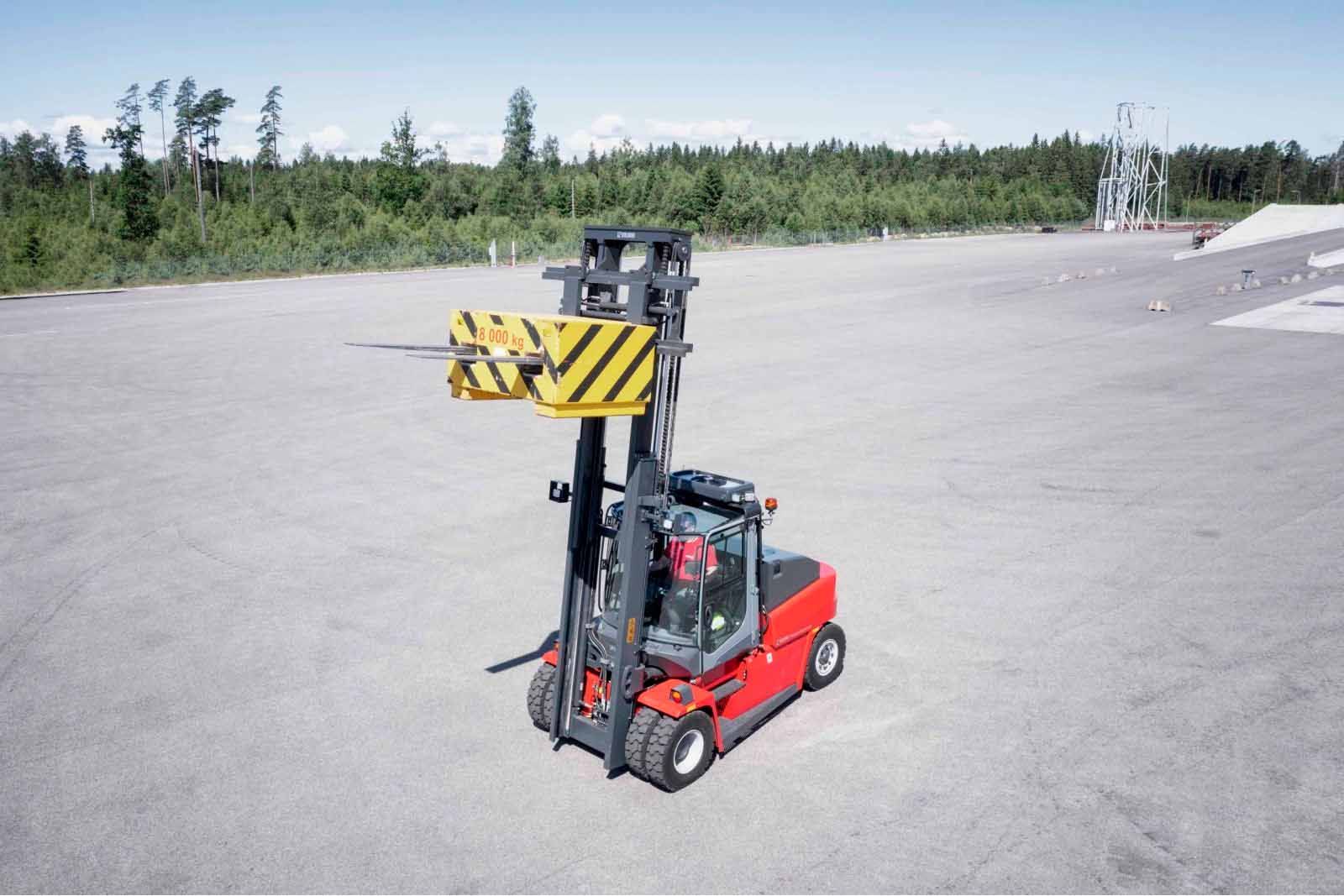 Light_electric_forklift_2-d20f71e8