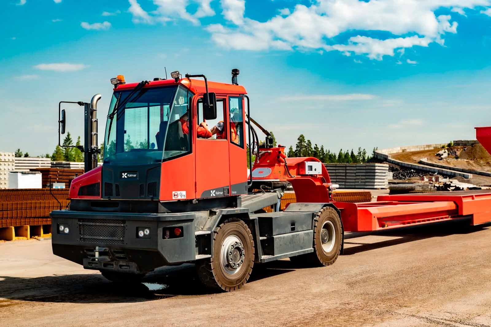 kalmar-heavy-terminaltraktor-c7b8df7c